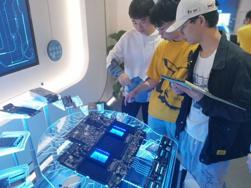 科技創(chuàng)新造就新時(shí)代，校企聯(lián)合成就新未來——計(jì)算機(jī)科學(xué)與技術(shù)專業(yè)學(xué)生赴企業(yè)參觀學(xué)習(xí)紀(jì)實(shí)